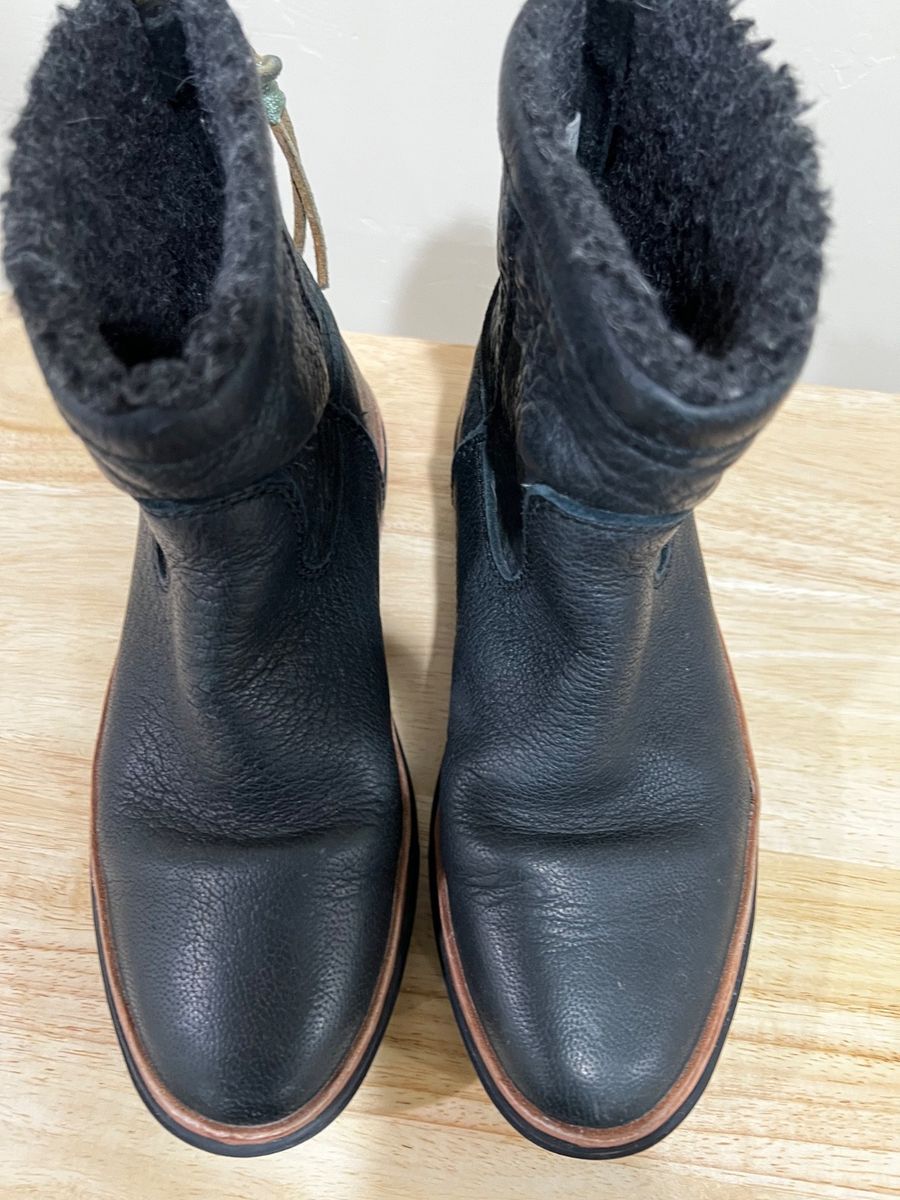 Satorisan black lined zip up leather boots- size 37 C