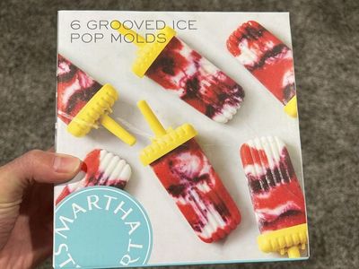 Martha Stewart Collection 6 Grooved Ice Pop Molds Set with Base