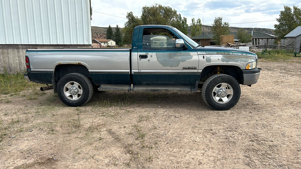 1996 DODGE RAM 2500 Laramie