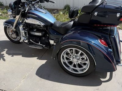 Triumph Rocket III trike