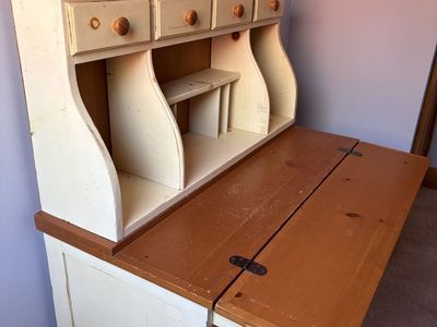 Wood desk with hutch