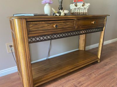 Sofa Table and matching lift-top Coffee Table