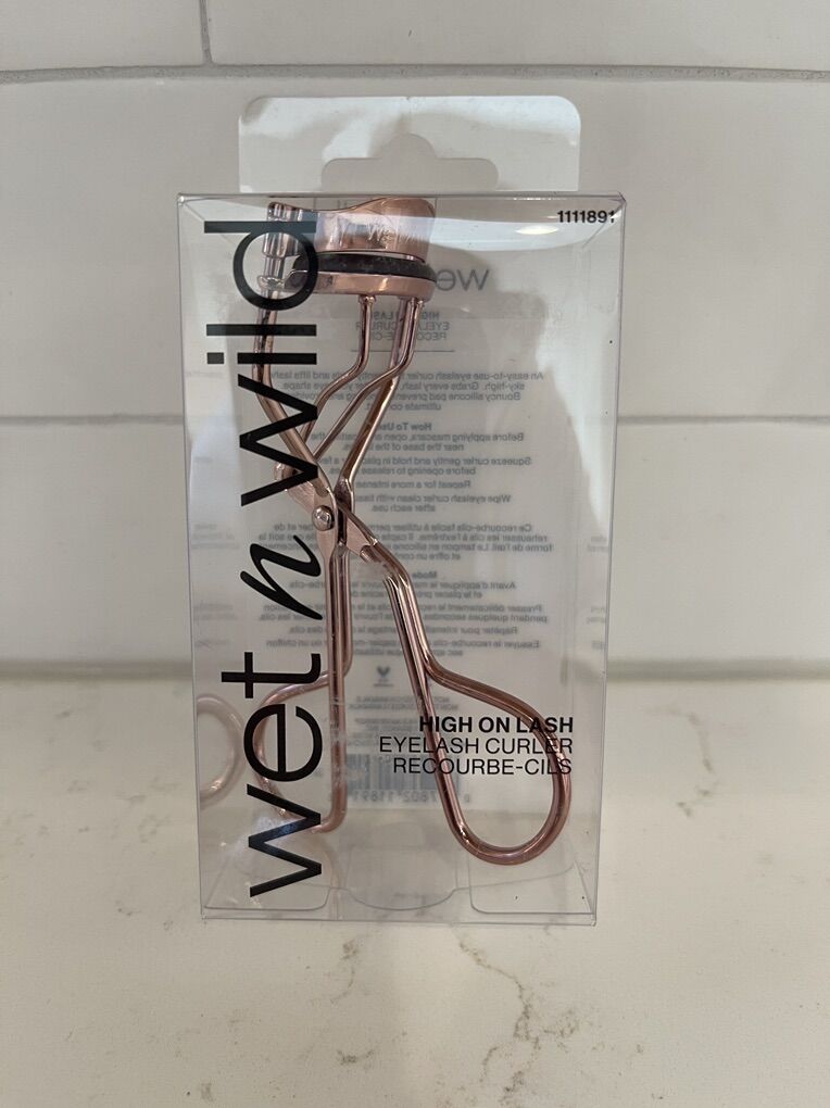 Rose Gold Wet n Wild Eyelash Curler