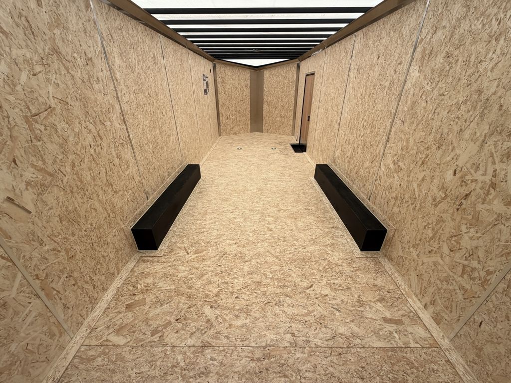 Main image 6
