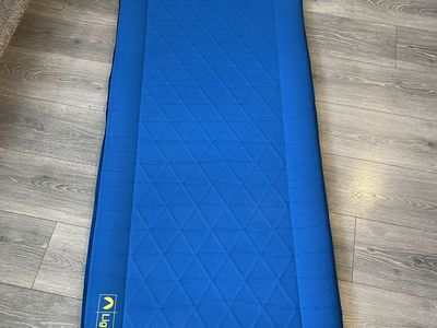 Lightspeed Self-Inflating Camping Sleeping Pad
