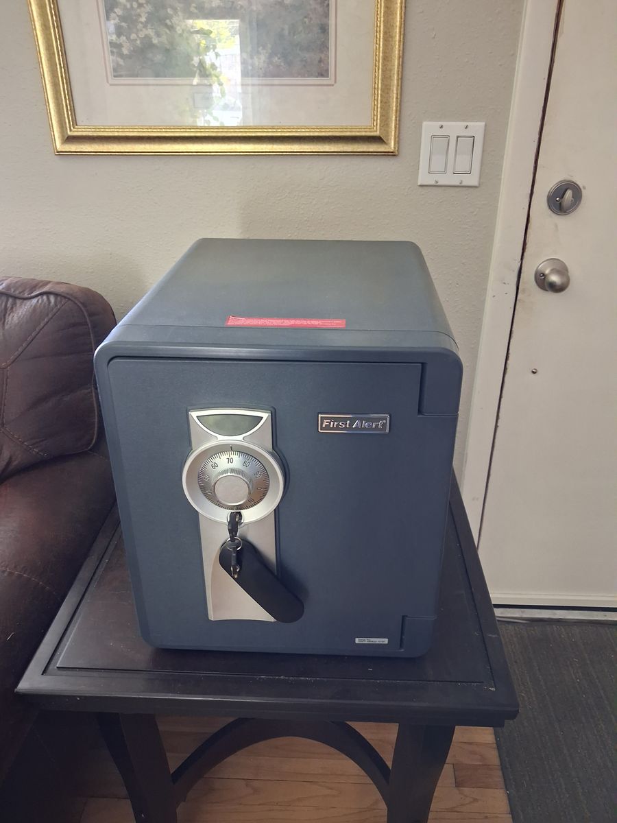 Small safe