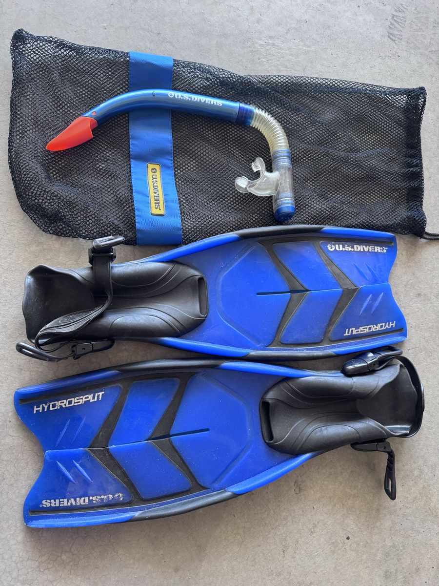 U.S. Divers Hydro Split Snorkeling Set - Blue Fins, Snorkel, and Carrying Bag