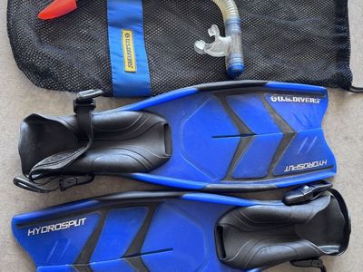 U.S. Divers Hydro Split Snorkeling Set - Blue Fins, Snorkel, and Carrying Bag