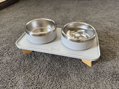 Trot Dog Feeding Bowl Set (Used)