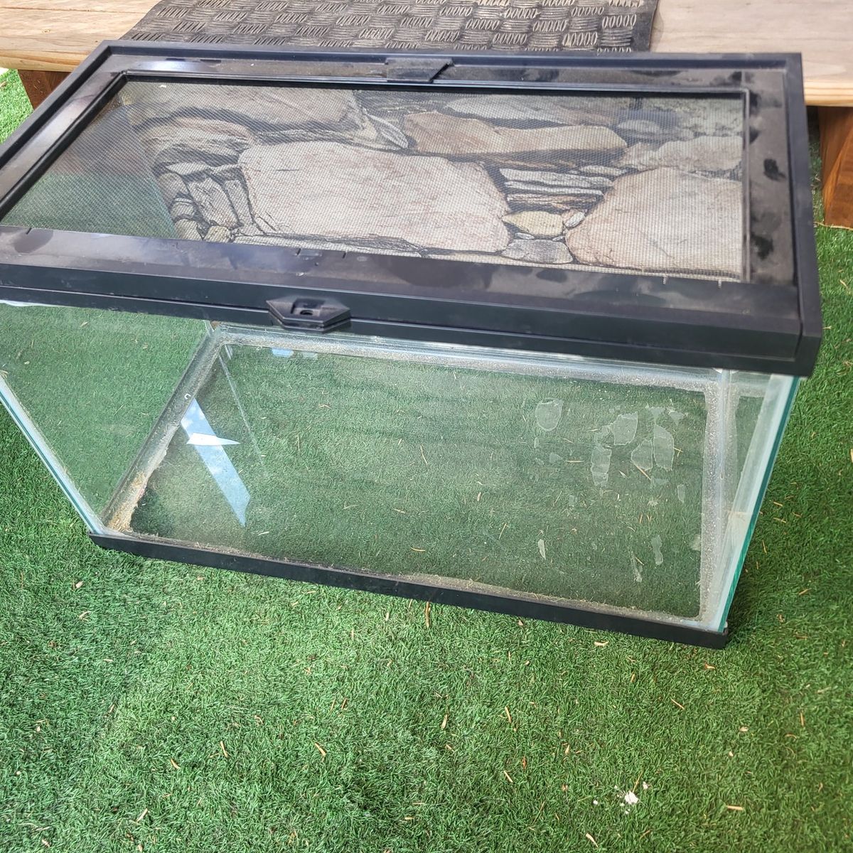 10 Gallon critter habitat