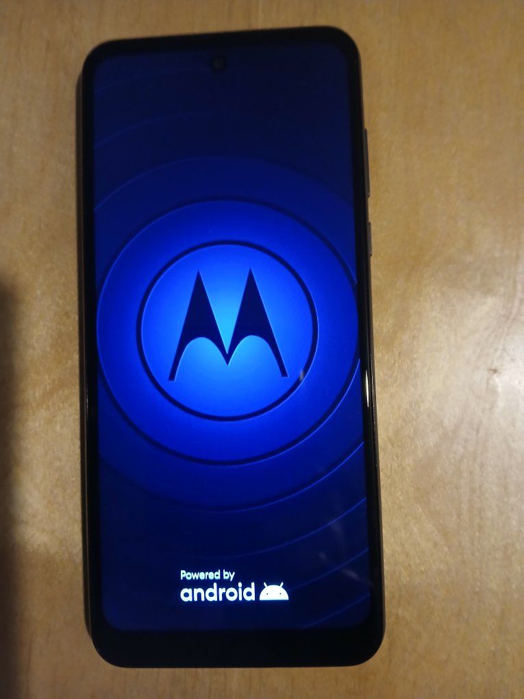 Motorola Moto G Play (2023) XT2271DL Android Smartphone - Tracfone