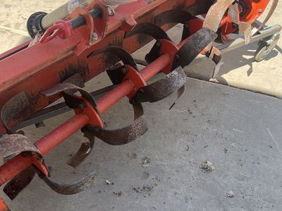Howard Rotavator tiller. 5’