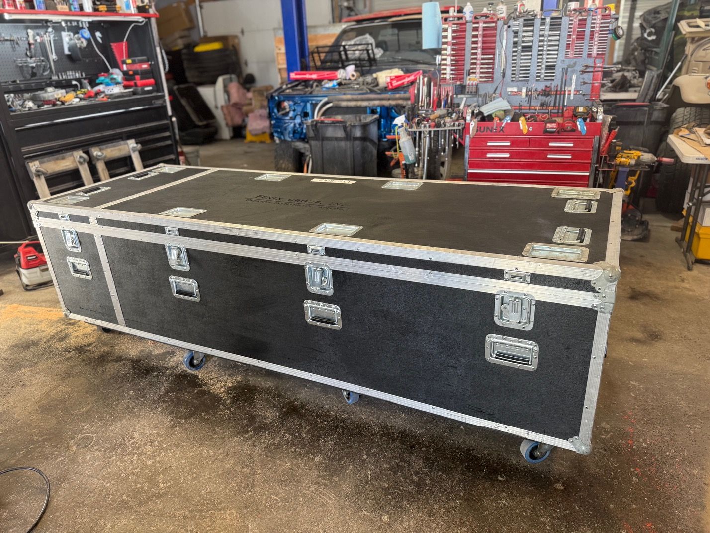 Large Road Case / Travel Case