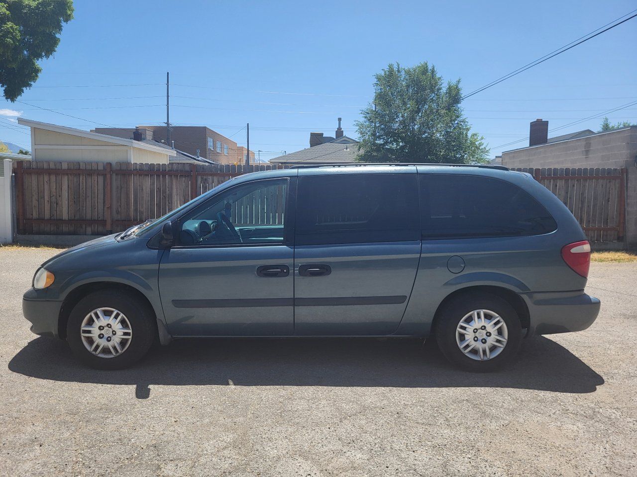 2005 Dodge Grand Caravan 