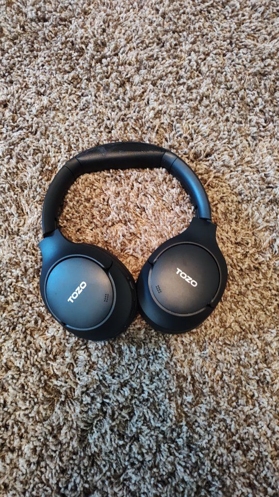 tozo noise cancelling headphones over ear Bluetooth
