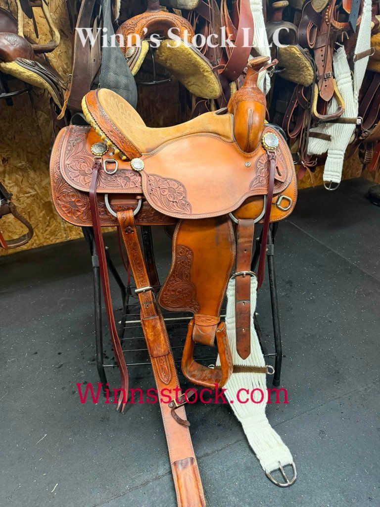15" Crates - Lightweight all around saddle 