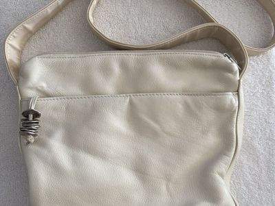Vintage Sereta Cream Genuine Leather Crossbody Bag - Silver Bead Detail