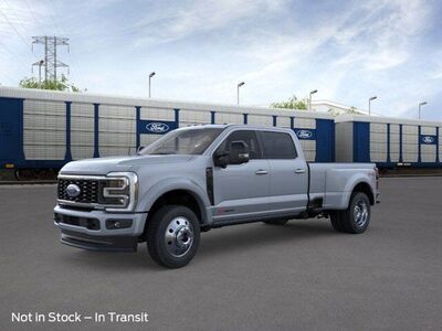 2026 Ford F-450 Super Duty Platinum