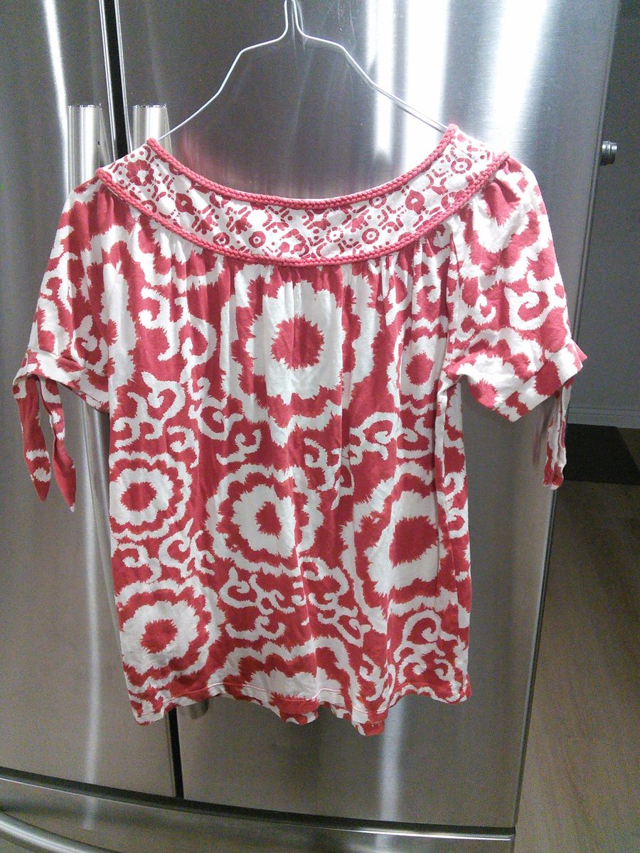 Old Navy brand. Small maternity blouse