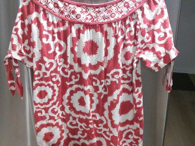 Old Navy brand. Small maternity blouse