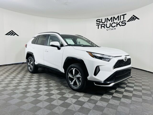 2025 Toyota RAV4 Plug-in Hybrid SE