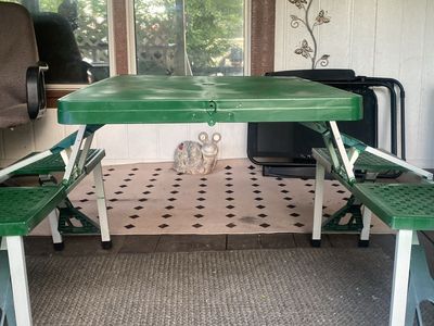 Mini table x 4 kids in Ogden