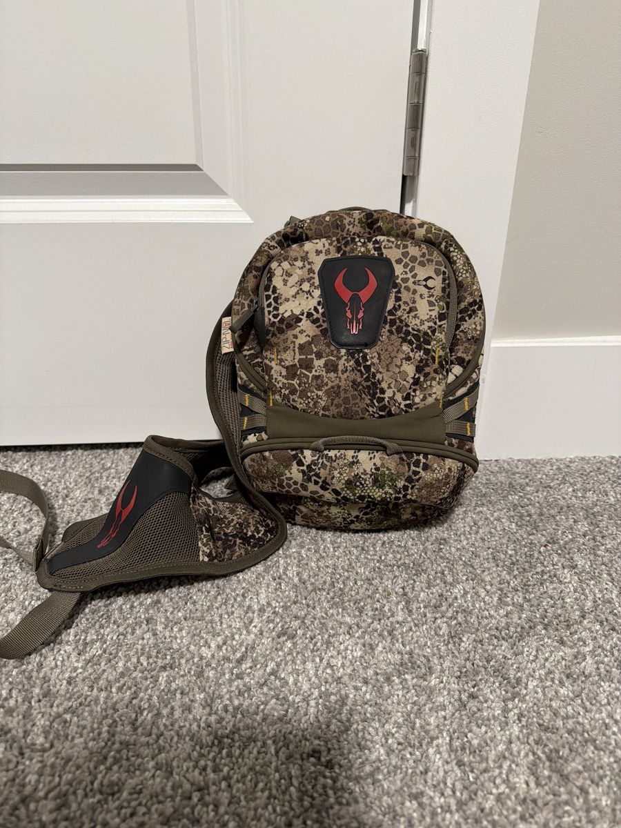 Badlands Bino Harness With Rangefinder Pouch