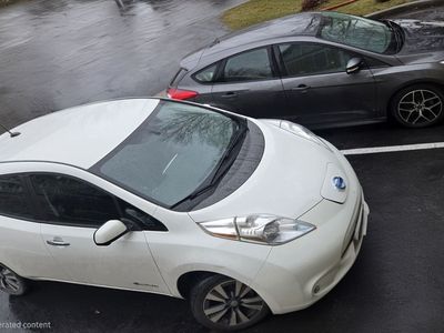 2015 NISSAN LEAF SV