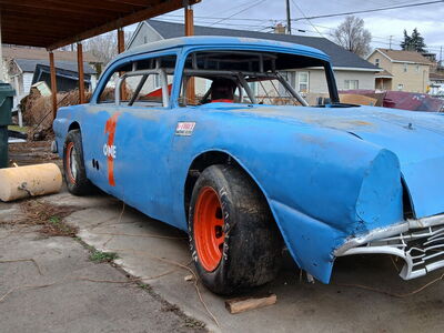 Circle track race car