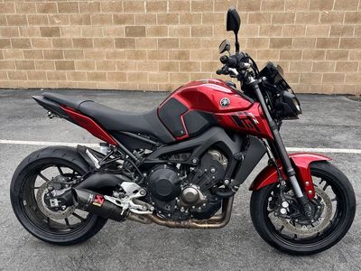 2017 Yamaha FZ-09 - Naked Sport BIke