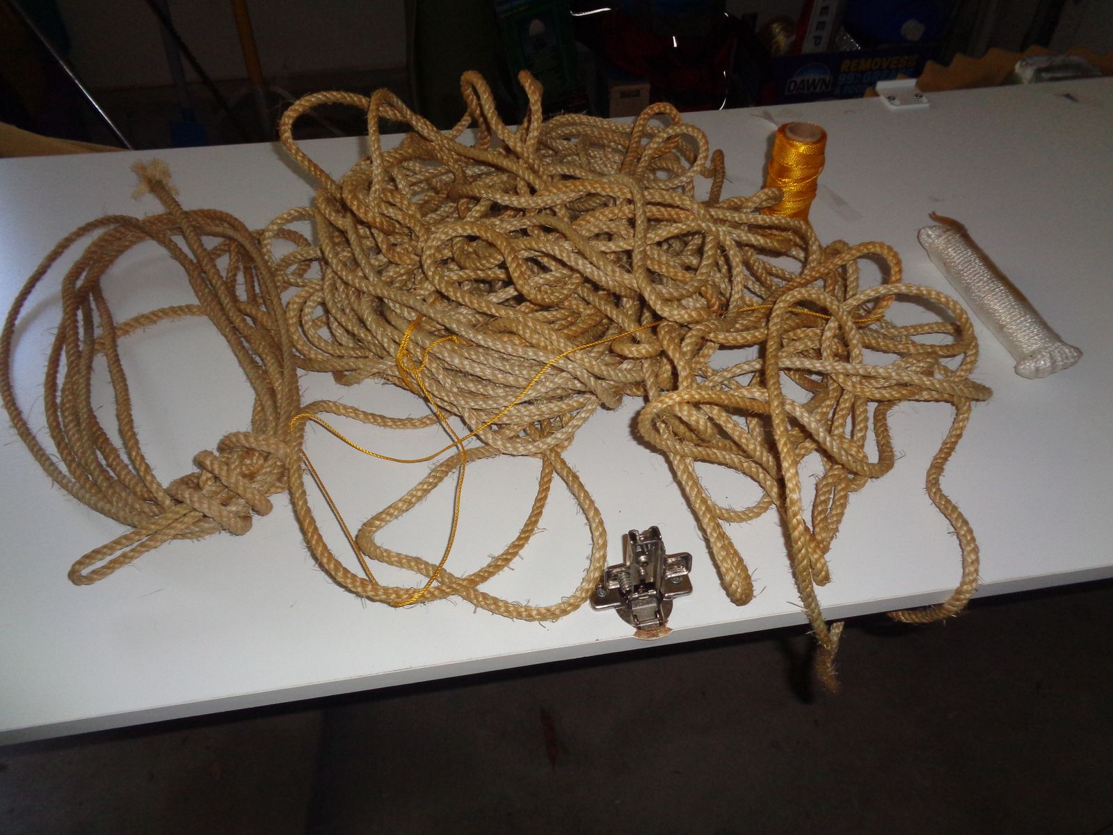 150 - 200 feet quarter inch rope