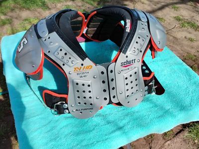 Schutt XV-HD Football Shoulder Pads Medium 17-18