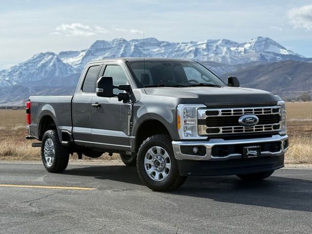 2023 FORD F250 SUPER DUTY XLT