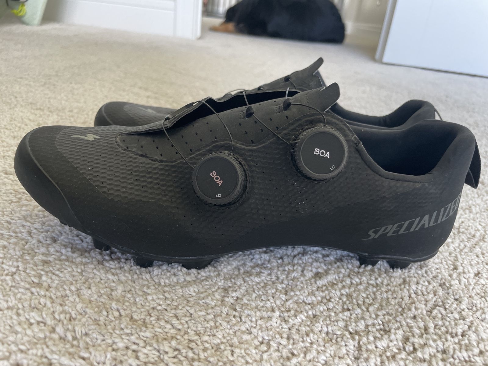 Specialized Recon 3.0 Cycling Shoes Men's Size 43 (US 9.6) Black Boa Dial Closure