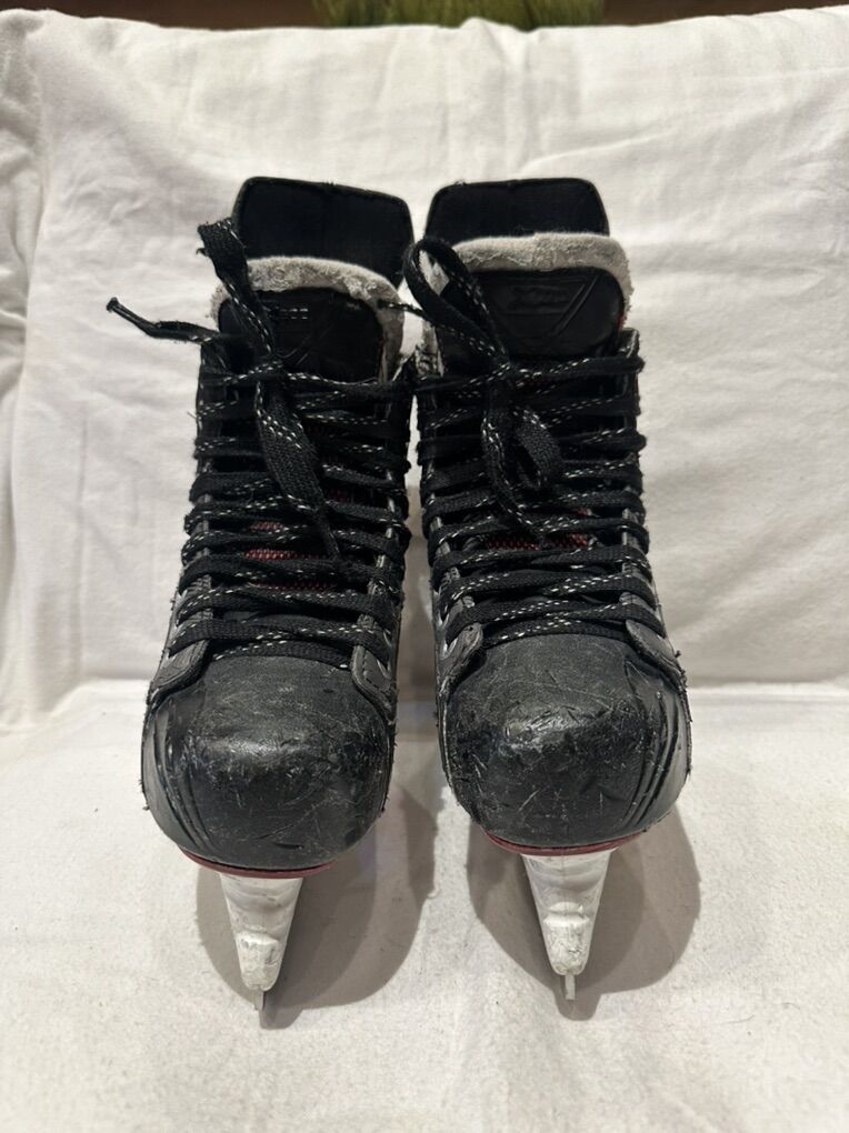 Bauer Vapor X-600 Size 3.5EE Hockey Skates