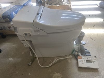 Deluxe Toto Bidet Toilet