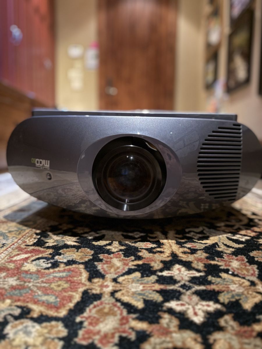 Sim2 Grand Cinema MICO 50 Projector