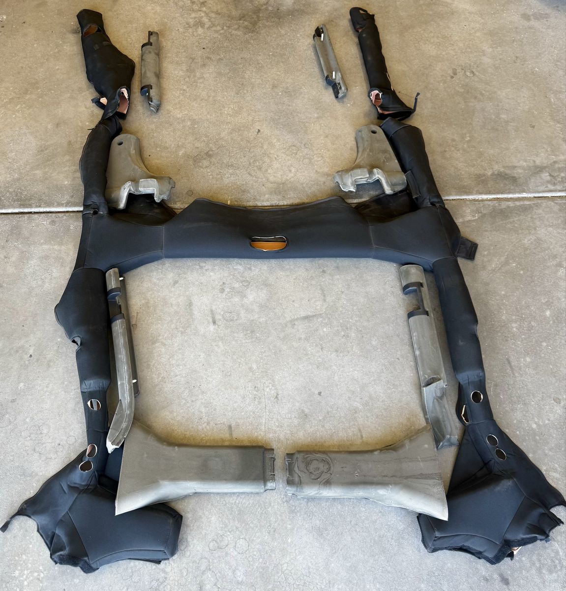 Jeep Wrangler JKU Roll Bar Cover and Padding
