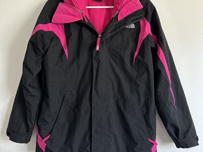 The Northface Womens 2 Pc Jacket