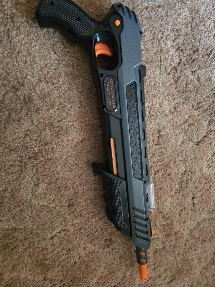 Bug-A-Salt The Original Salt Gun Fly Eradicator Black & Orange