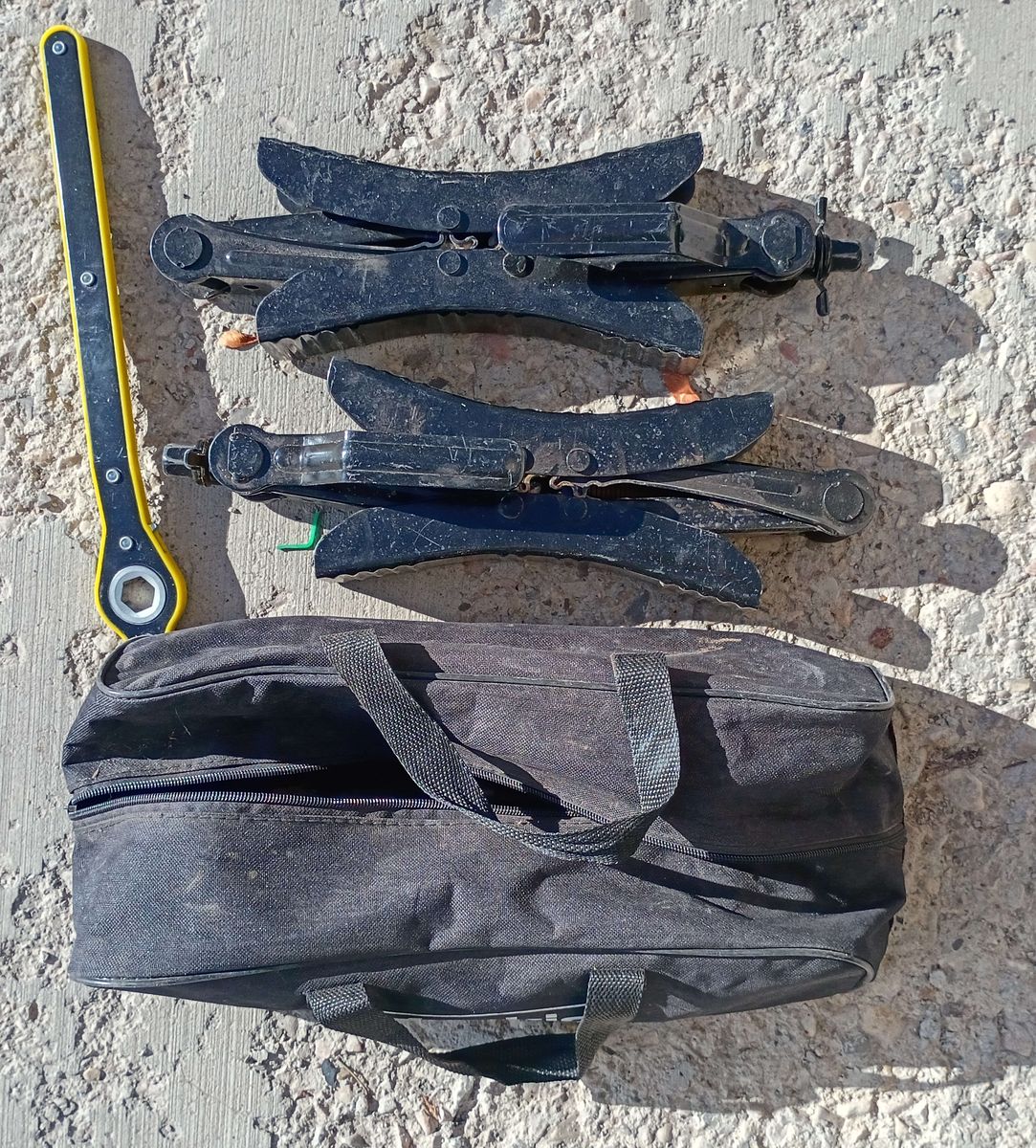 Wankic Camper Wheel Chock X Shaped RV Chocks Stabilizer for Travel Trailer, Anti-Move Tire Wheel Chock with Accessories-Pair