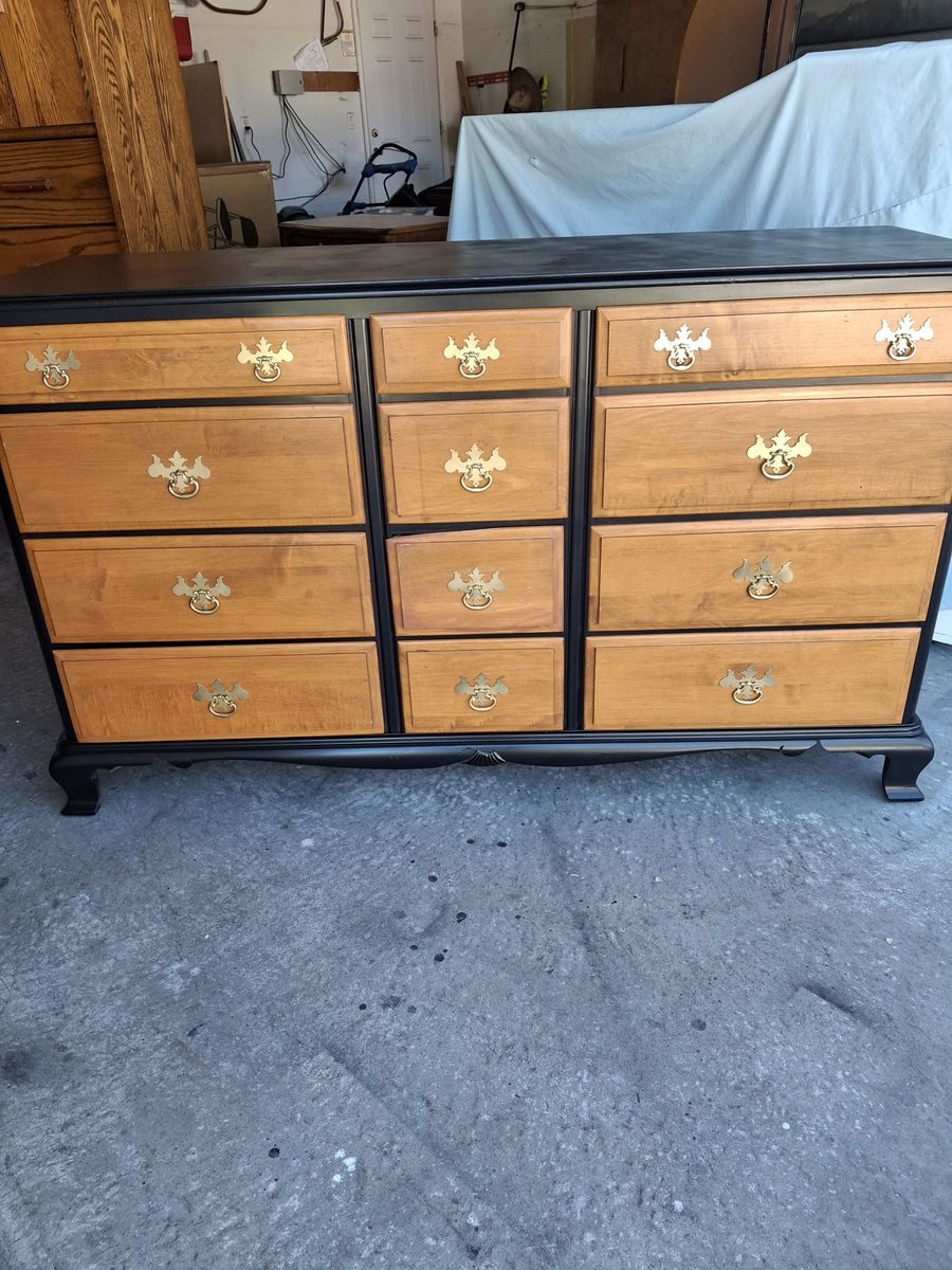 contemporary hardwood 12 drawers dresser