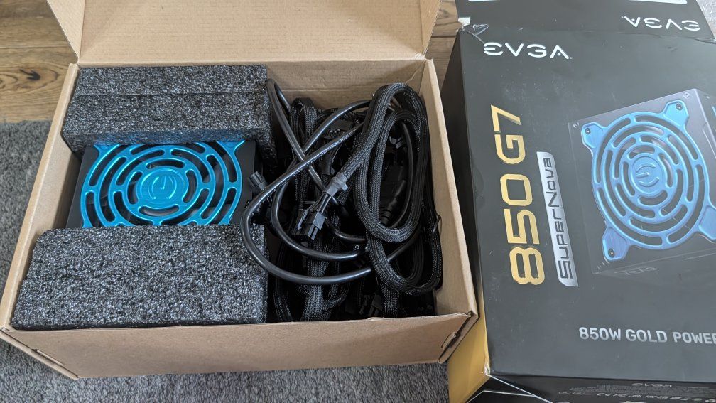 EVGA SuperNOVA 850 G7 850W 80 Plus Gold Modular ATX Power Supply PSU