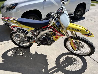 Suzuki 2008 RM-Z 450 motorcycle