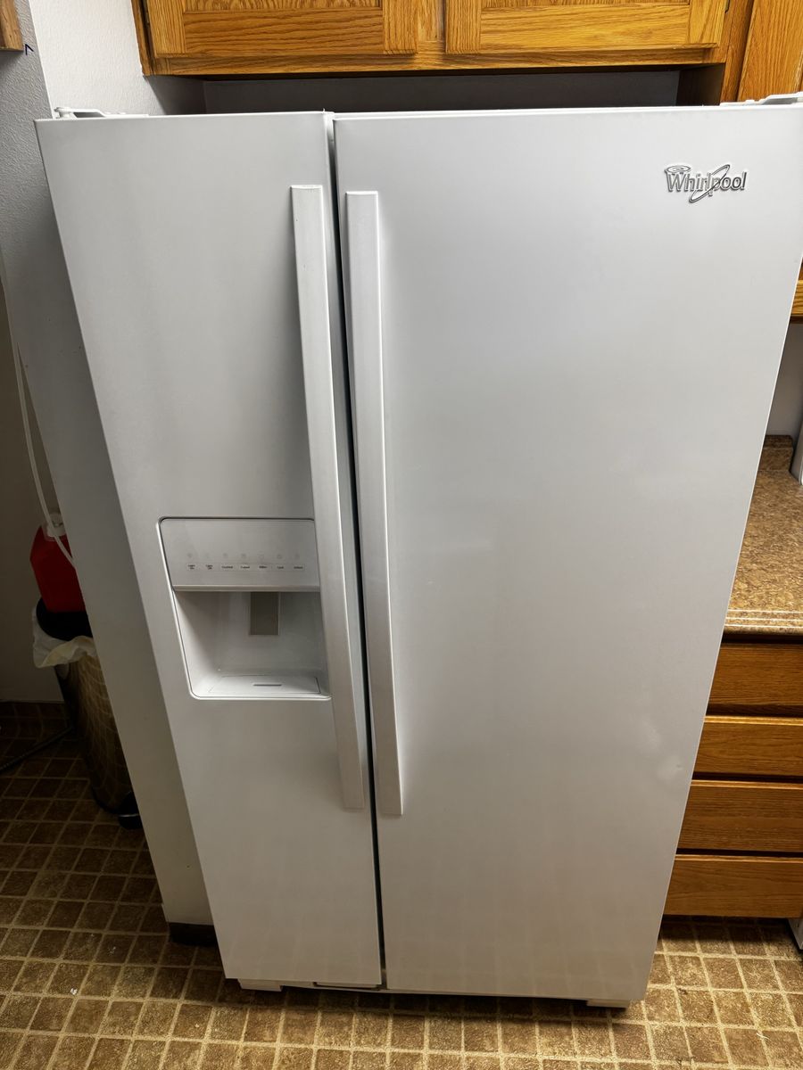 Refrigerator whirlpool