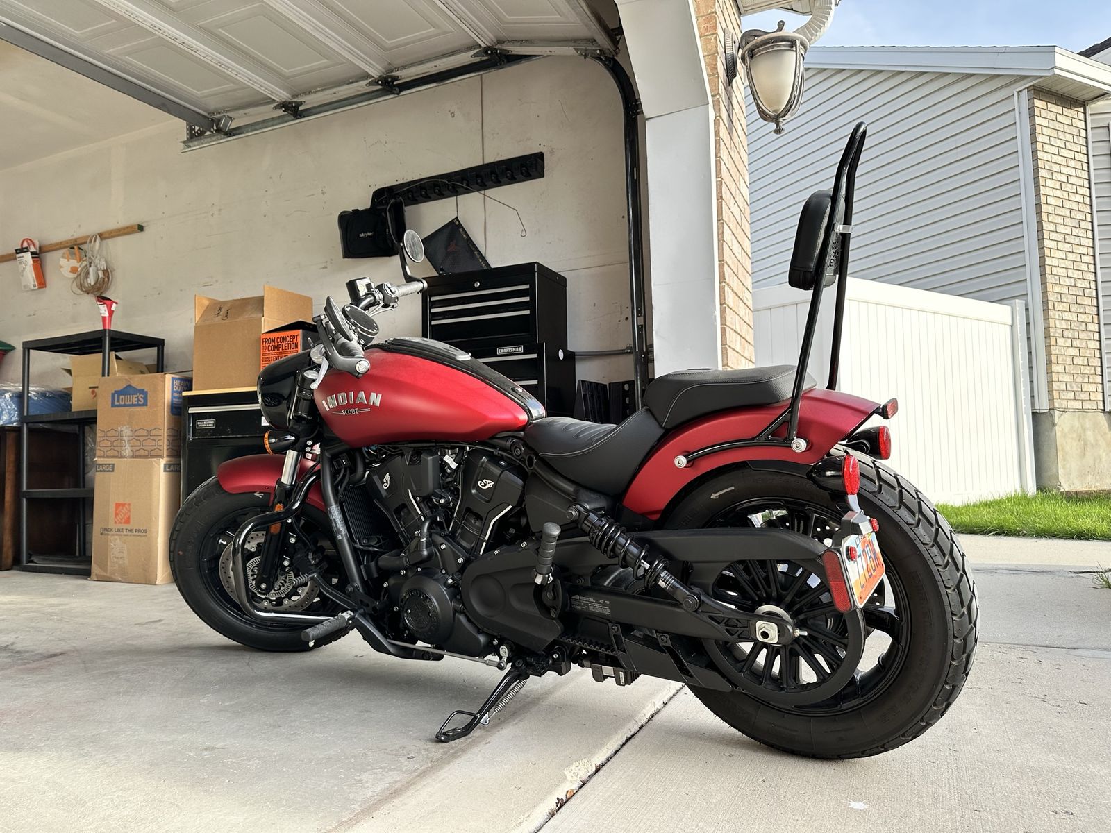 2025 Indian Scout Bobber Limited + Tech