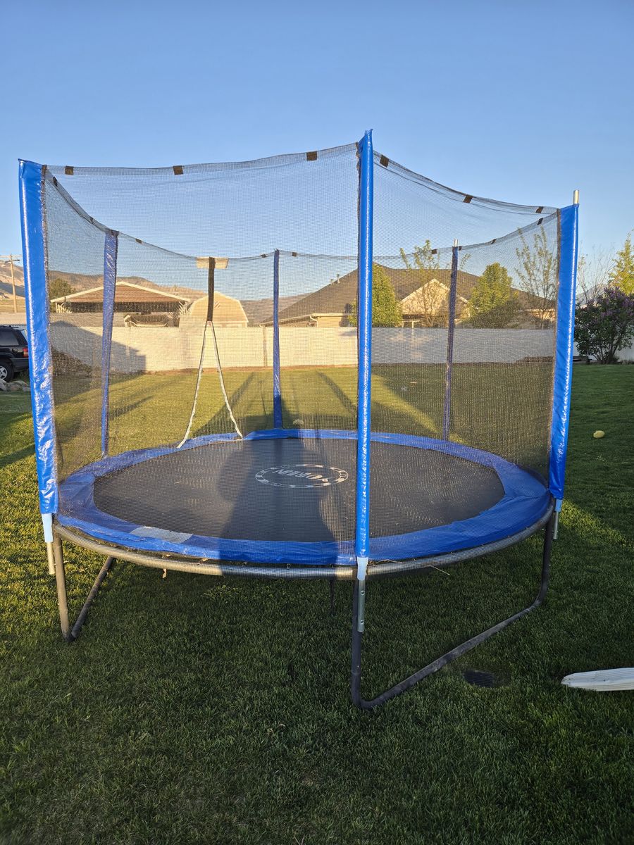 10ft x 10ft trampoline with enclosure kit