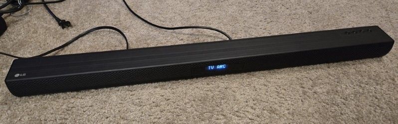 LG LAS450H Wireless Sound Bar with HDMI ARC & Optical Inputs