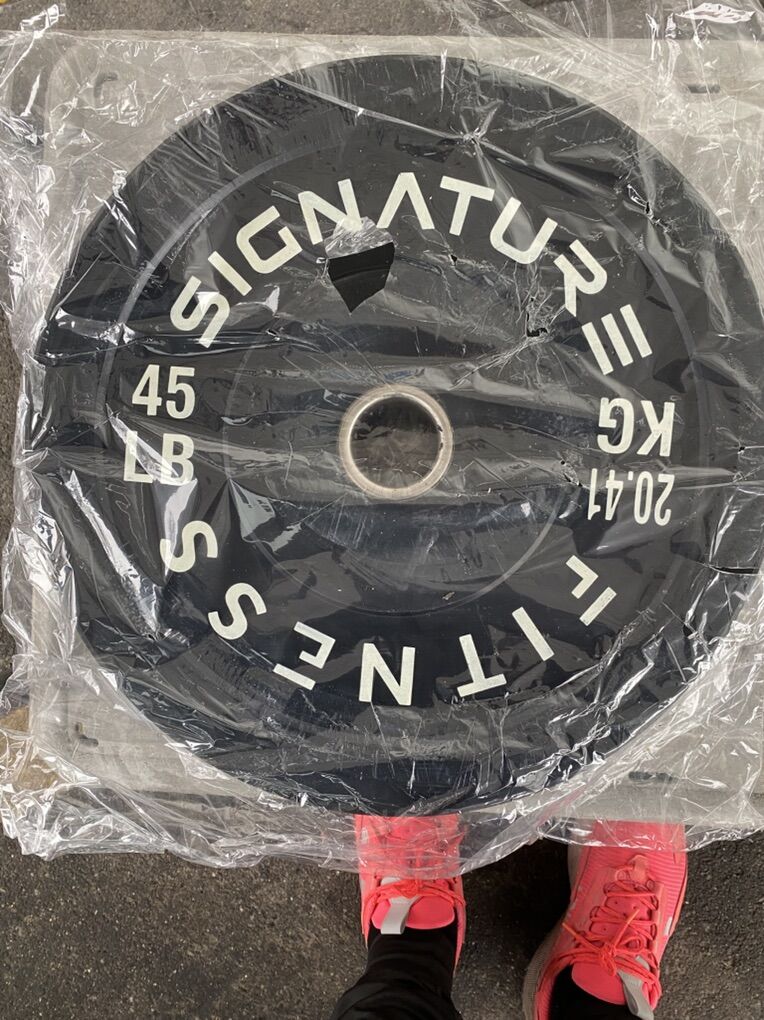 PAIR OF 45LB SIGNATURE FITNESS BUMPER PLATES