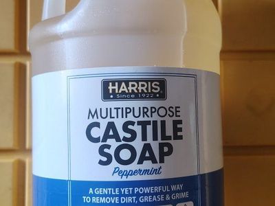 Harris Peppermint Multipurpose Castile Soap - 2 QT (64 FL OZ) New and Unopened.